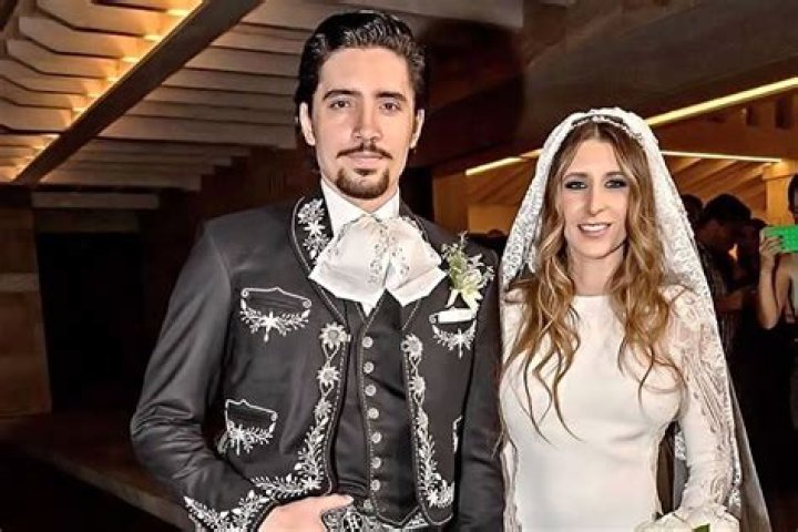Alejandro Fernández Wife: Does Alejandro Fernandez have a wife?