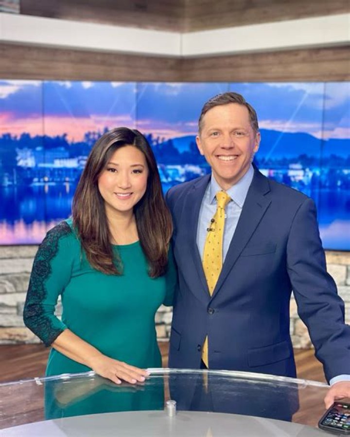 Alice Kang Bio, Wiki, Age, Family, Husband, TV, NBC5, Salary, and Net Worth.