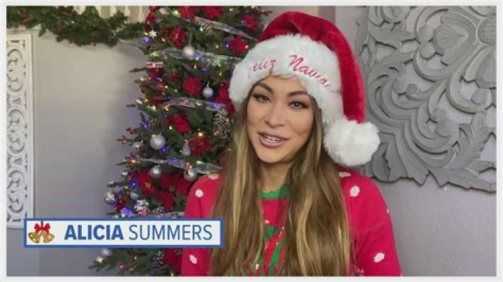 Alicia Summers Bio, Wiki, Age, Birthday, Height, Family, Nationality, UCSD, CBS 8, KFMB, Husband, Wedding, Salary and Net Worth