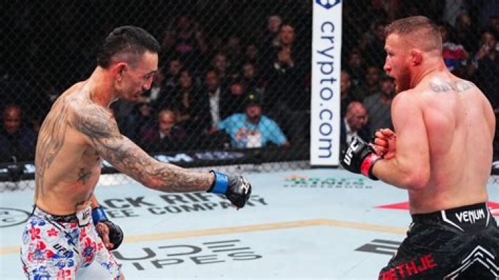 Anthony Pettis Biography, Martial Arts, MMA, Fight, UFC, Showtime UFC, Holloway and Age