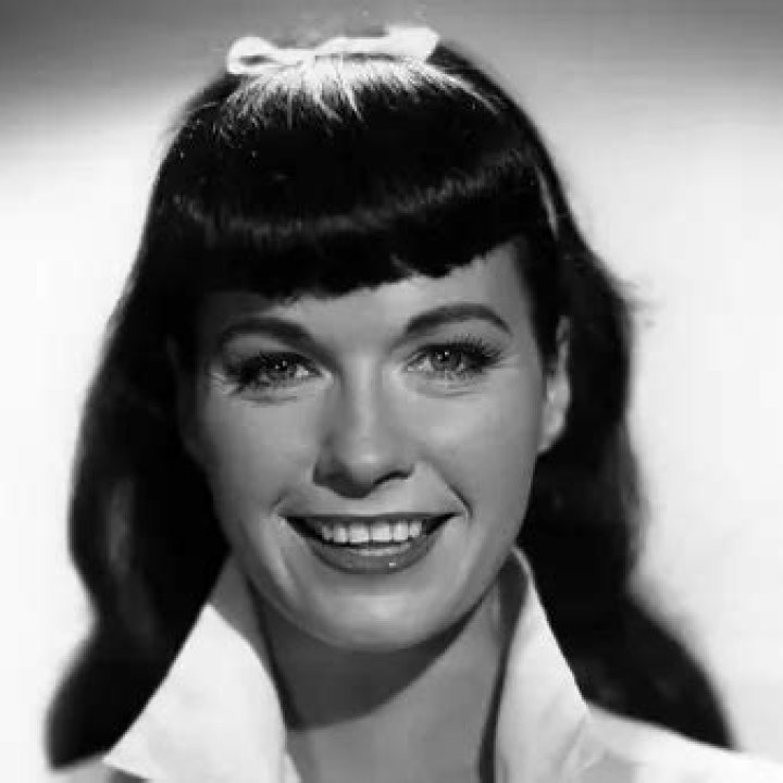 Bettie Page Net Worth, Income, Salary, Earnings, Biography