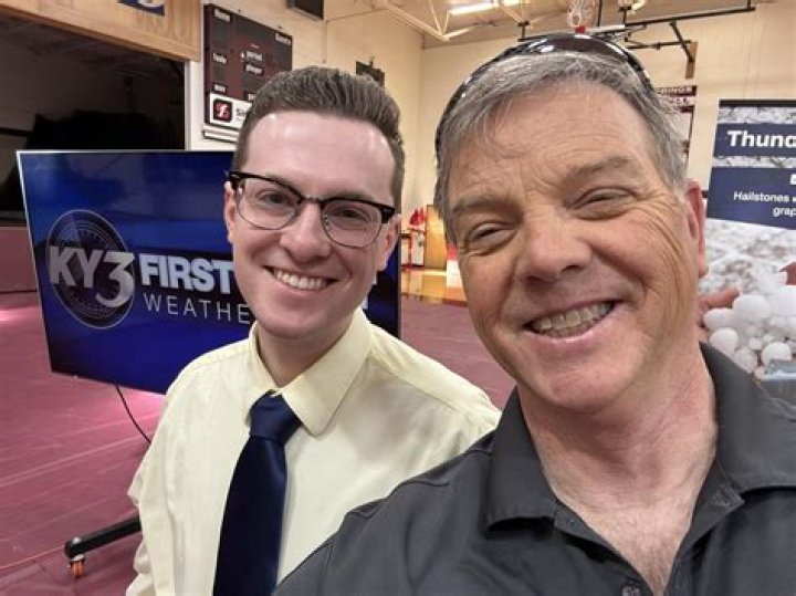 Brandon Beck Meteorologist: Bio, Wiki, Age, Height, Wife, Married, KY3-TV, Salary and Net Worth