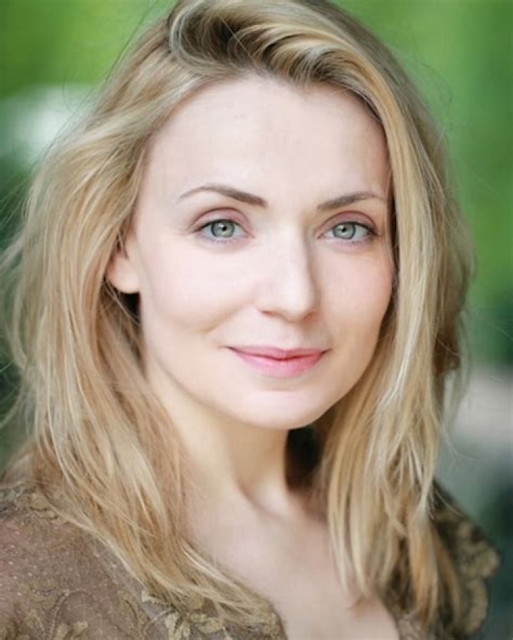 Christine Bottomley’s biography, net worth, fact, career, awards and life story