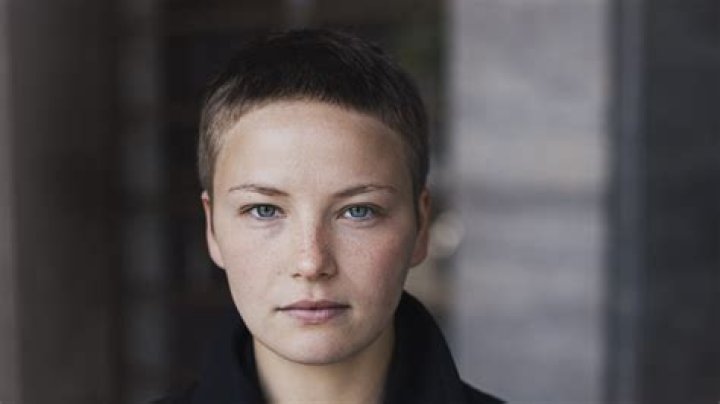 Devrim Lingnau Bio, Height, Weight, Age, Ethnicity, Parents