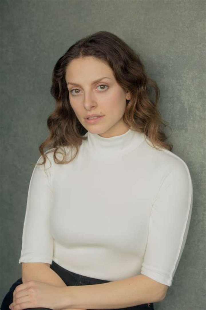 Elena Delia Age: 10 Facts on Romanian Actress