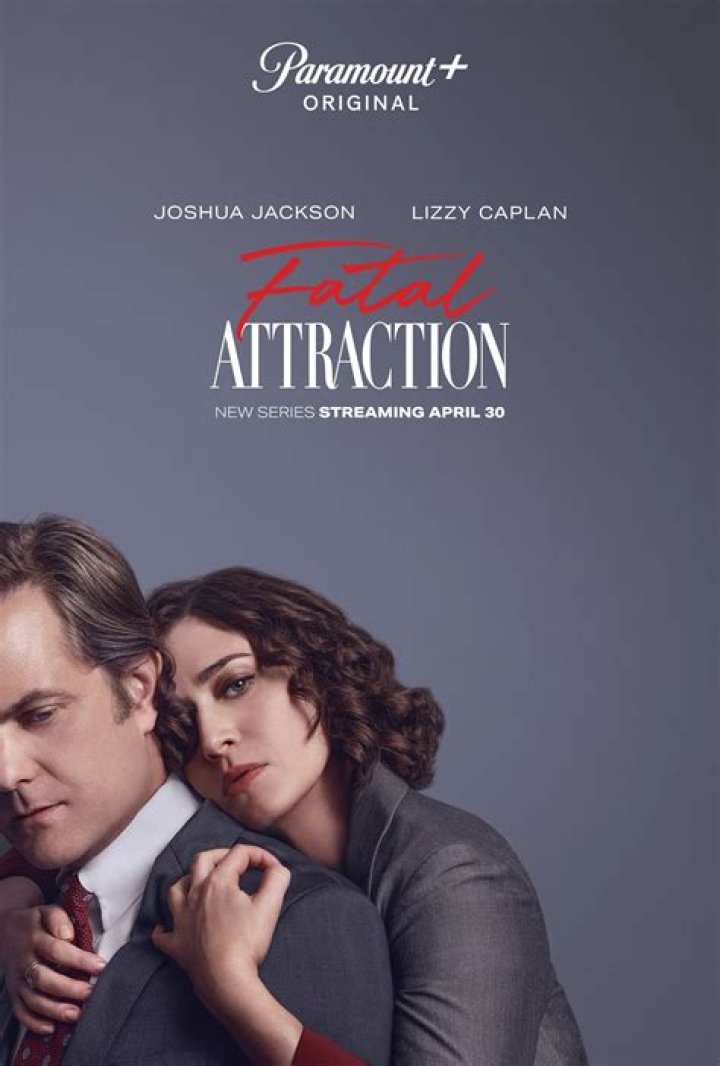 Fatal Attraction: Lizzy Caplan Parents Richard Caplan And Barbara Bragman