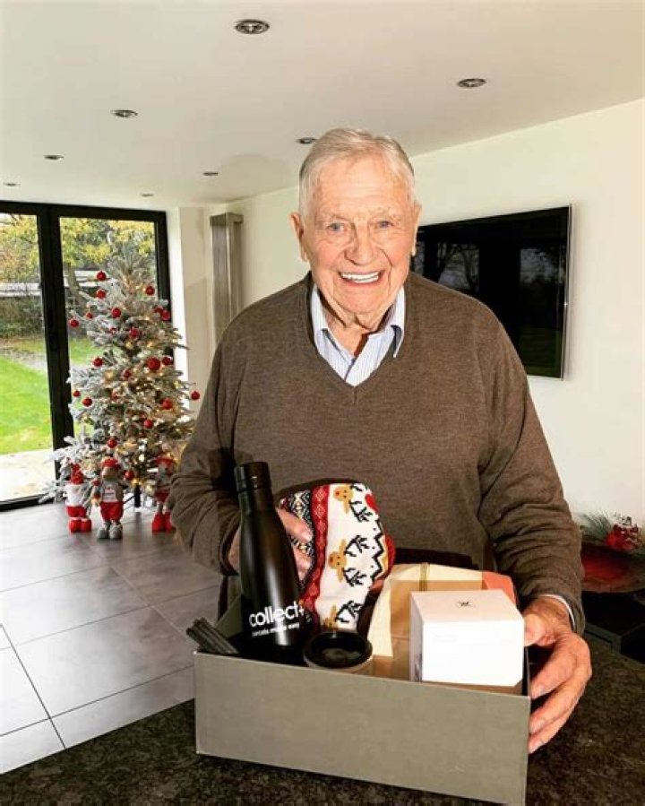 Grandad Joe Height, Weight, Net Worth, Age, Birthday, Wikipedia, Who, Nationality, Biography