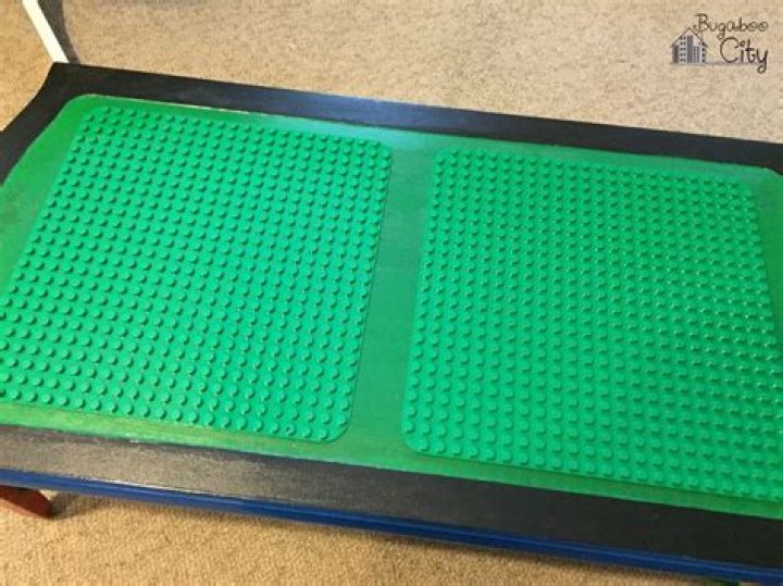 How to cut lego base plates