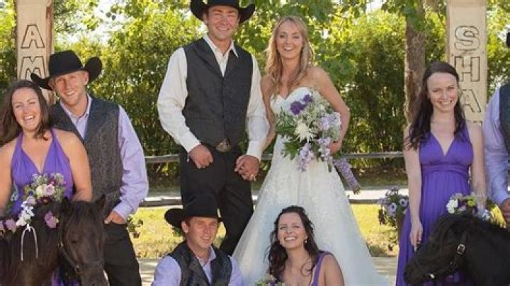 Is Amber Marshall still married? What does Amber Marshall do for a living?