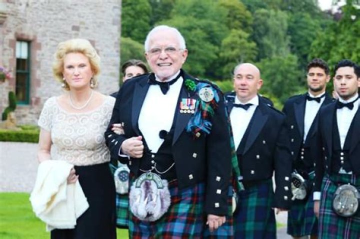 Is Dan Pena Muslim? Everything To Know About The Mexican American Businessman