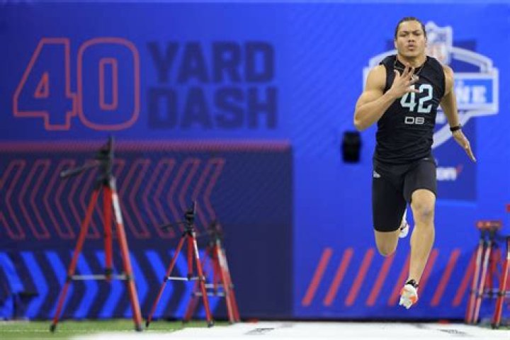 Kam Chancellor 40 yard dash time, Number, Dates joined