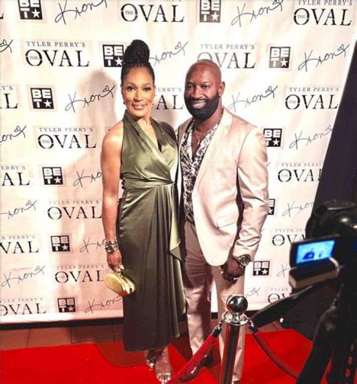 Kron Moore (The Oval) Wiki, Age, Birthday, Married, Boyfriend, Husband, Net Worth
