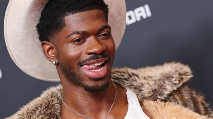 Lil Nas X Bio, Wiki, Age, Height, Parents, Siblings, Relationship, Old Town Road, Net Worth, Instagram