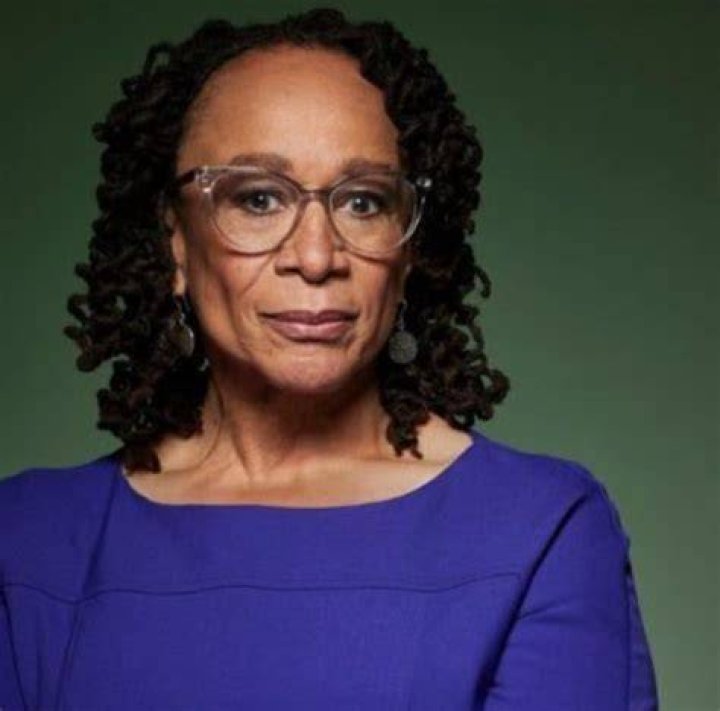 S. Epatha Merkerson Bio, Wiki, Age, Height, Weight Loss, Husband, Family, Illness and Net Worth