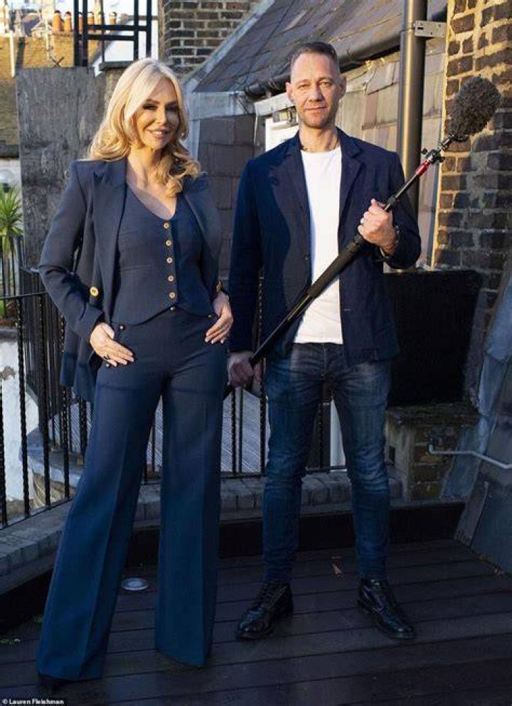 The Divorce Settlement Of Amanda Cronin With Millionaire Ex Husband Mark Daeche Is Making Her Fans Curious
