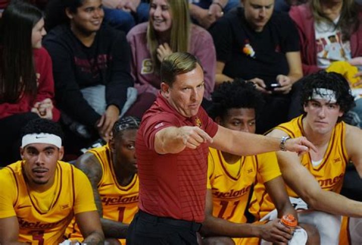 TJ Otzelberger Bio, Position, Age, Height, Family, Teams Coached, Stats, Instagram