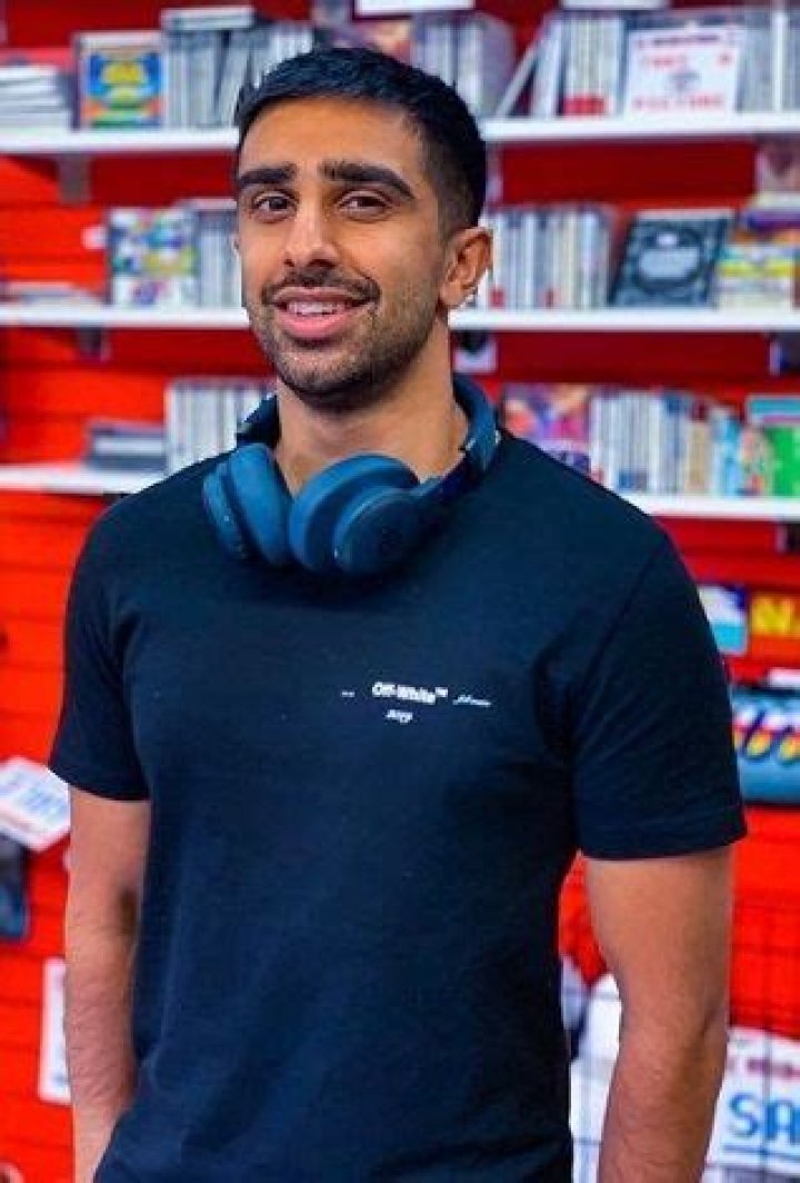 Vikkstar123 Wikipedia, Biography, Age, Height, Girlfriend, Net Worth