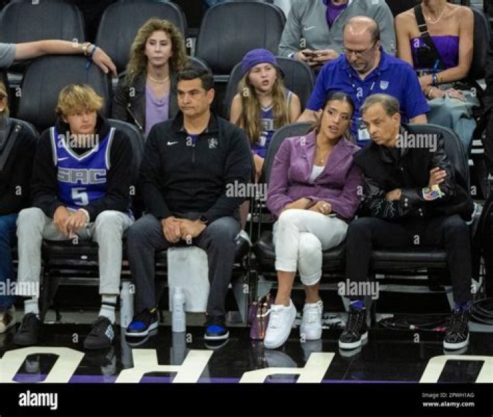 Vivek Ranadive Daughter Anjali Ranadive Represents The Family In Basketball