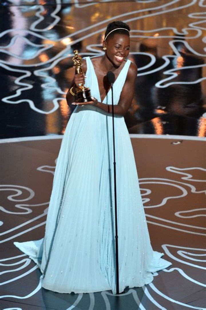 What did Lupita Nyong O won an Oscar for? How many languages can Lupita Nyong o speak?