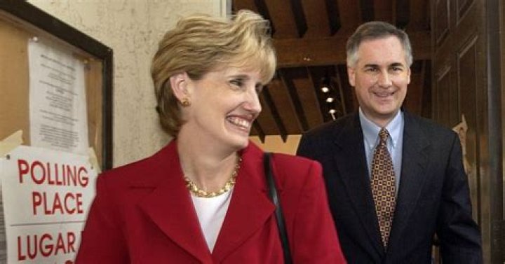 What Happened To Lori McClintock? US Rep Tom McClintock Wife Lost Her Life Ingesting The Mulberry Leaf