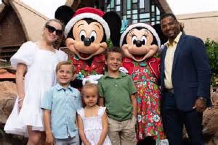 Who Are Alfonso Ribeiro Parents? Everything On Michael Ribeiro And Joy Ribeiro