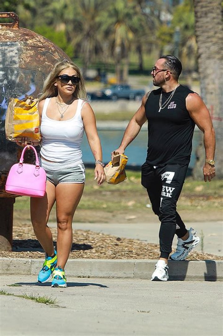 Who Is Jen Harley Boyfriend Joe Ambrosole And Why Did She Pulled A Gun At Him?